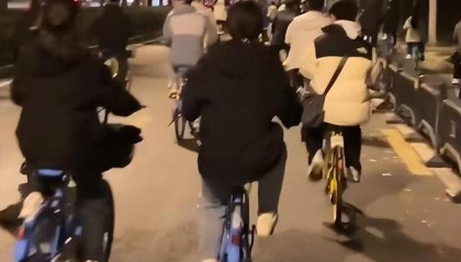 一觉醒来开封全是单车，调度员：拉不完，根本拉不完！