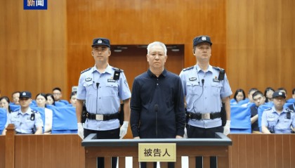 胡锡进：许家印在高峰时太狂了，不把法律当回事了，以为自己“大到不能倒”了
