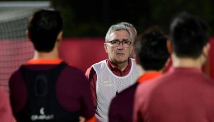 明晚国足主场对阵日本队，伊万手里还有牌？