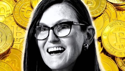 木头姐旗下基金:2030年人工智能股票市值飙升至220万亿美元!尤其看好特斯拉
