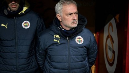 刚到底！土媒：加拉塔萨雷要求土足协提供有关穆帅谈及裁判的报告