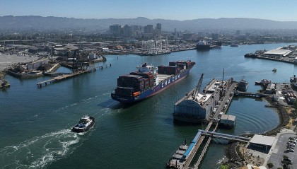 禁毒不力又甩锅……特朗普扬言对华关税再加10%,对加墨关税3月4日生效