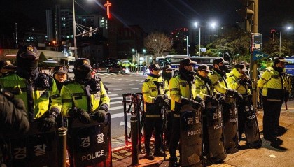 持续更新|韩国国会：即日起全面禁止国防部职员和警察出入国会