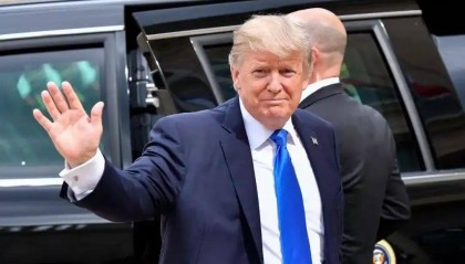 特朗普急于访华,情况已十分危急?在中国身上,有一个最大的筹码