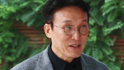 韩国准总理金民锡的清华硕士学历受质疑,本人回应:频繁搭乘凌晨航班苦熬3年毕业