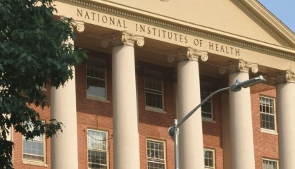 突然!美国对中国关闭核心生物医学数据库