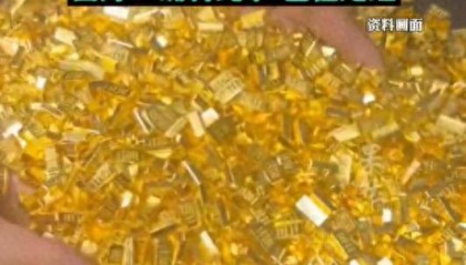 男子在武汉一商场内抢夺金饰,20分钟后被抓获,已被刑拘