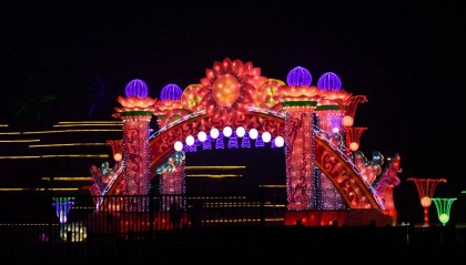 电力守护人 让焦作“花火之夜”更璀璨