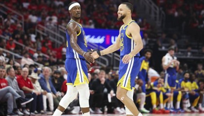 火箭防到极致还是赢不了？库里巴特勒玩预判棋高一招