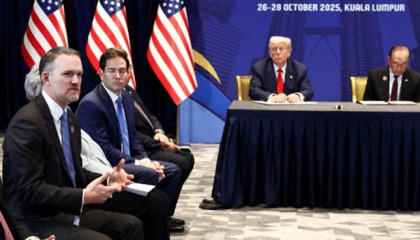 谈妥了又突然变卦！中国复购美国大豆换关税暂停，美贸易代表直接通告全球：继续查中国