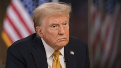 特朗普宣布:计划取消出生公民权