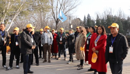 库尔勒176名基层群众前往北京 河北开展交往交流交融活动