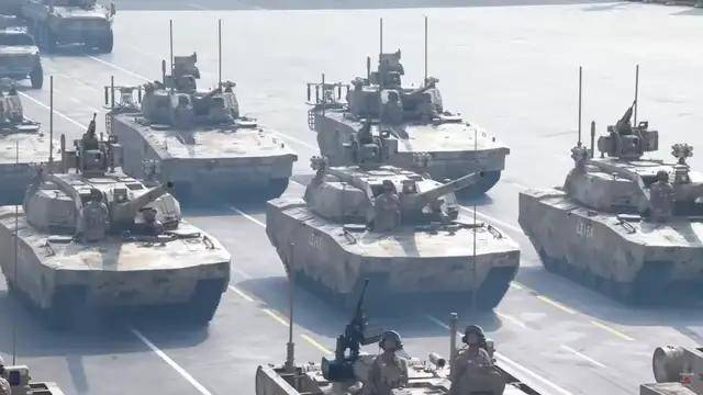 100式坦克？红旗-29？东风-61？九三阅兵都有哪些亮点？