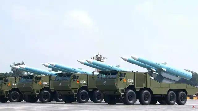 100式坦克？红旗-29？东风-61？九三阅兵都有哪些亮点？