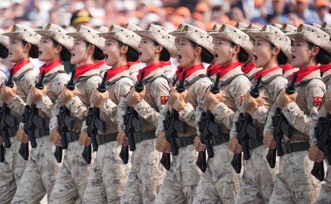 英姿飒爽!四川高校大四女生,亮相九三阅兵方队