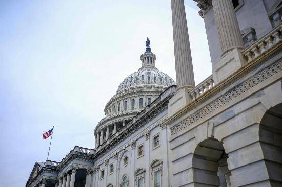 最新民调显示美国选民对两党普遍失望