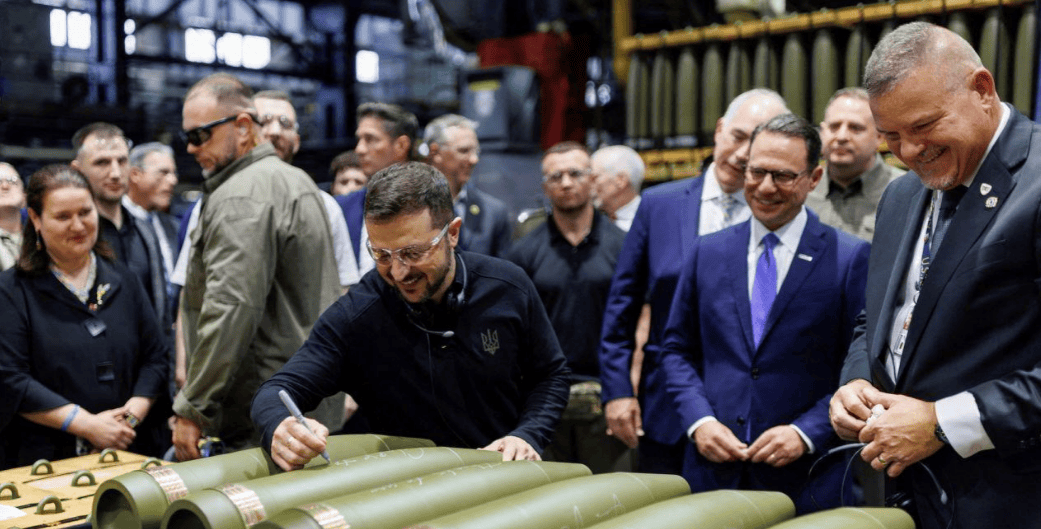 5亿北约军火向俄罗斯招手，难怪乌军死磕红军城，泽连斯基真的输不起了