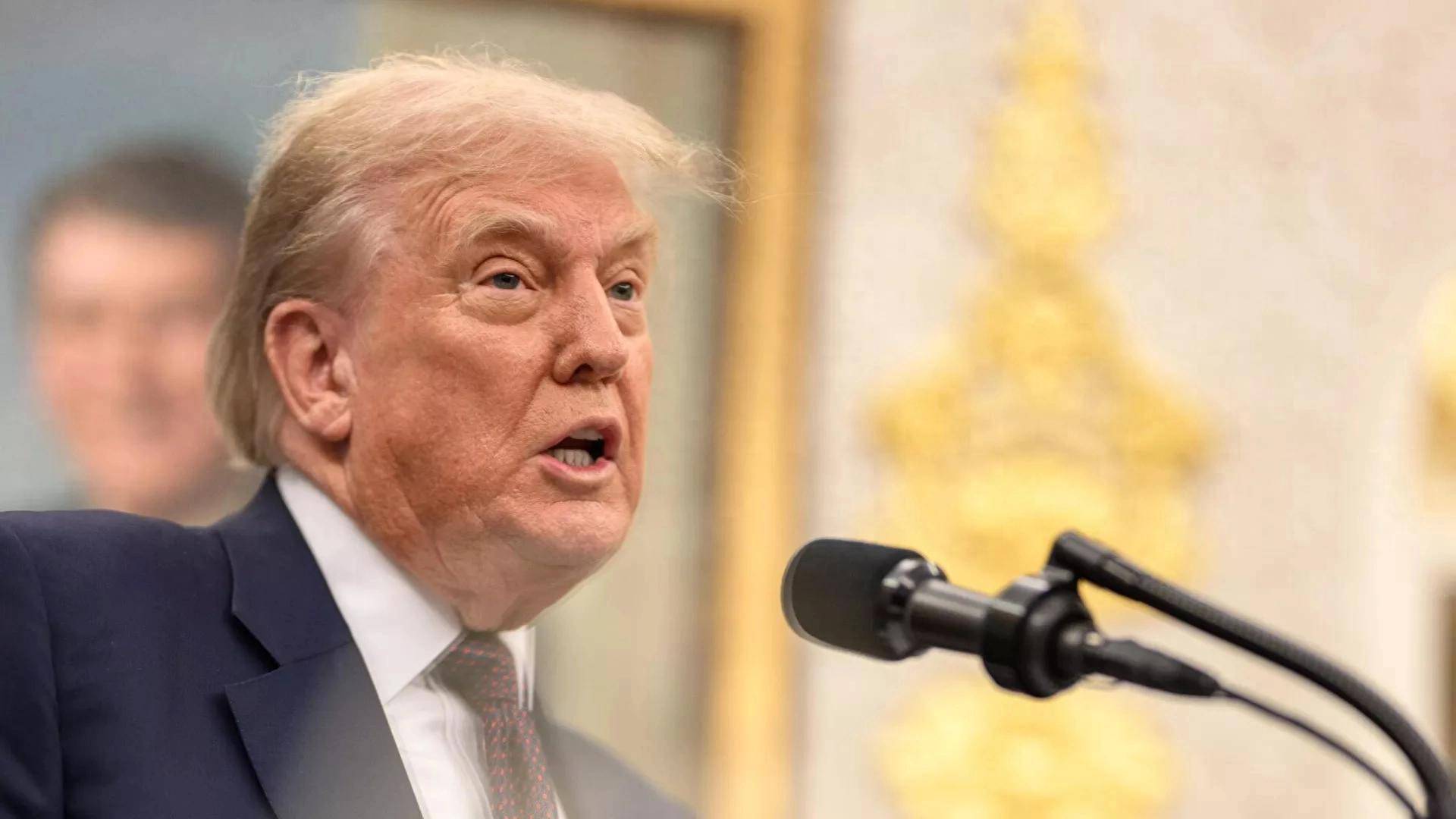 特朗普口出狂言:炫耀导弹数量多,称中国“不敢”与美起冲突