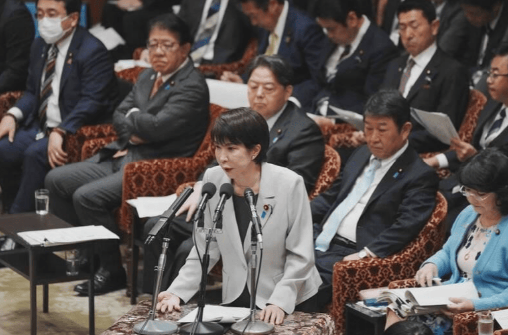 中国向全球郑重昭告，“对日反击”红线已划下，高市早苗敢越线必遭中方迎头痛击！