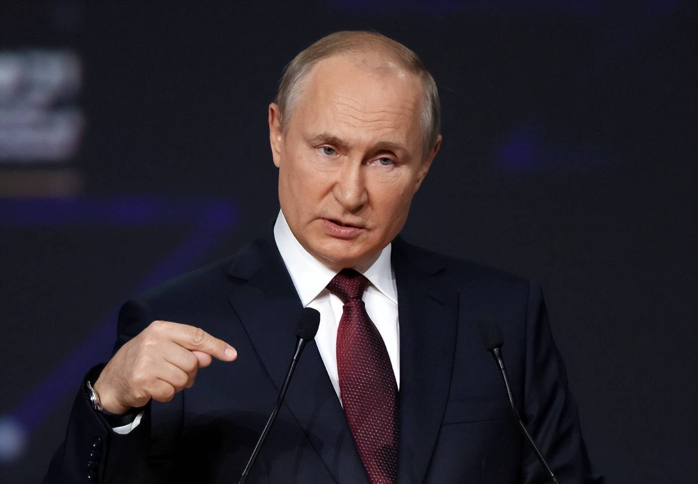 刚攻下红军城,俄外长拉夫罗夫高调表态,中俄不缔结同盟,现实主义才是真道理?