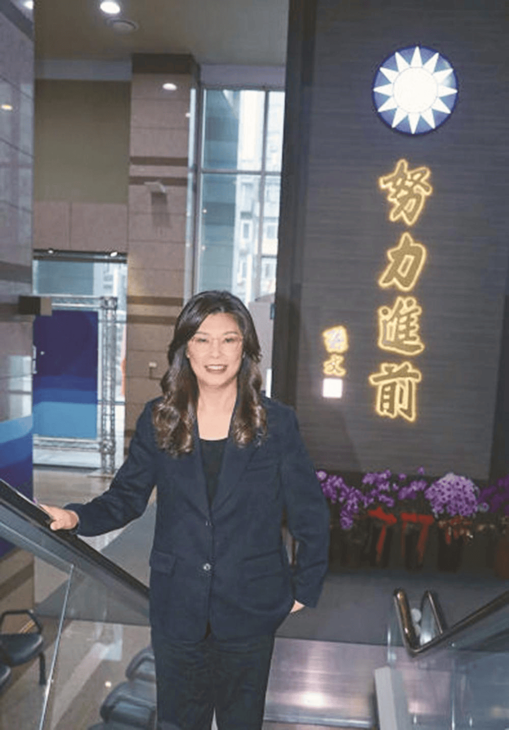 桂宏诚：主张统一在蓝营不是罪，郑丽文追求终极和平统一